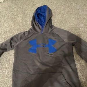 Gray and blue under armor sweatshirt
